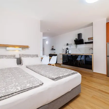 Jelka Цриквеница