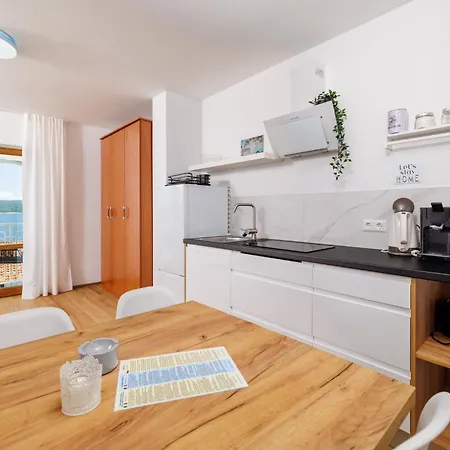 Jelka Апартаменты Цриквеница