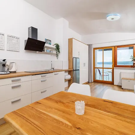 Jelka * Цриквеница