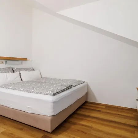 Jelka Апартаменты