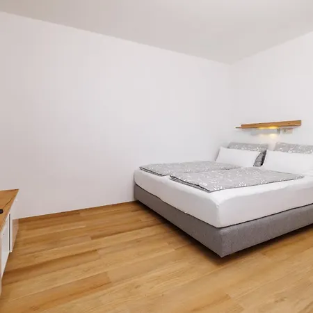 Jelka アパート *